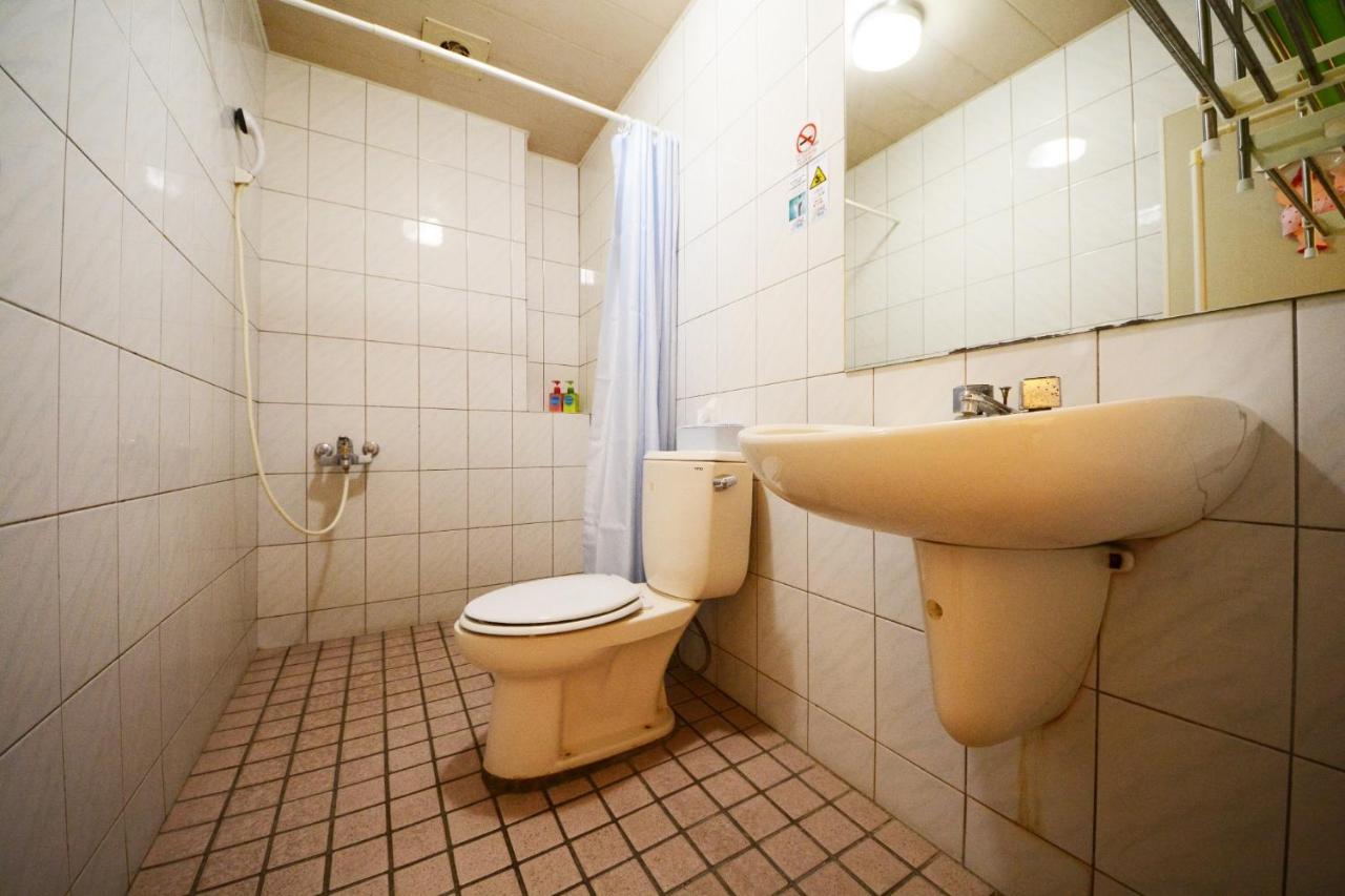 Ariyoshi Ya Apartment Tainan Exterior photo